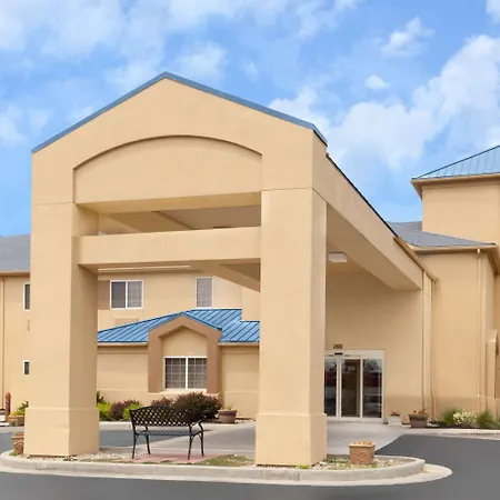 Baymont By Wyndham Fort Wayne